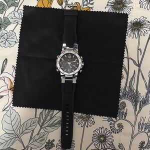 Elegant Black and Silver Men's Watch